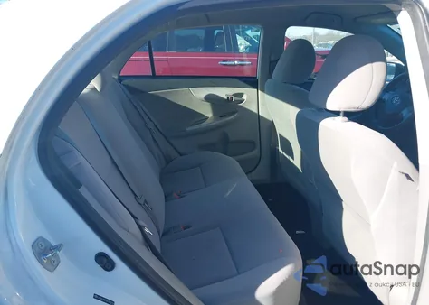 2011 Toyota Corolla Le z USA, uszkodzony, nr VIN JTDBU4EE0BJ088196